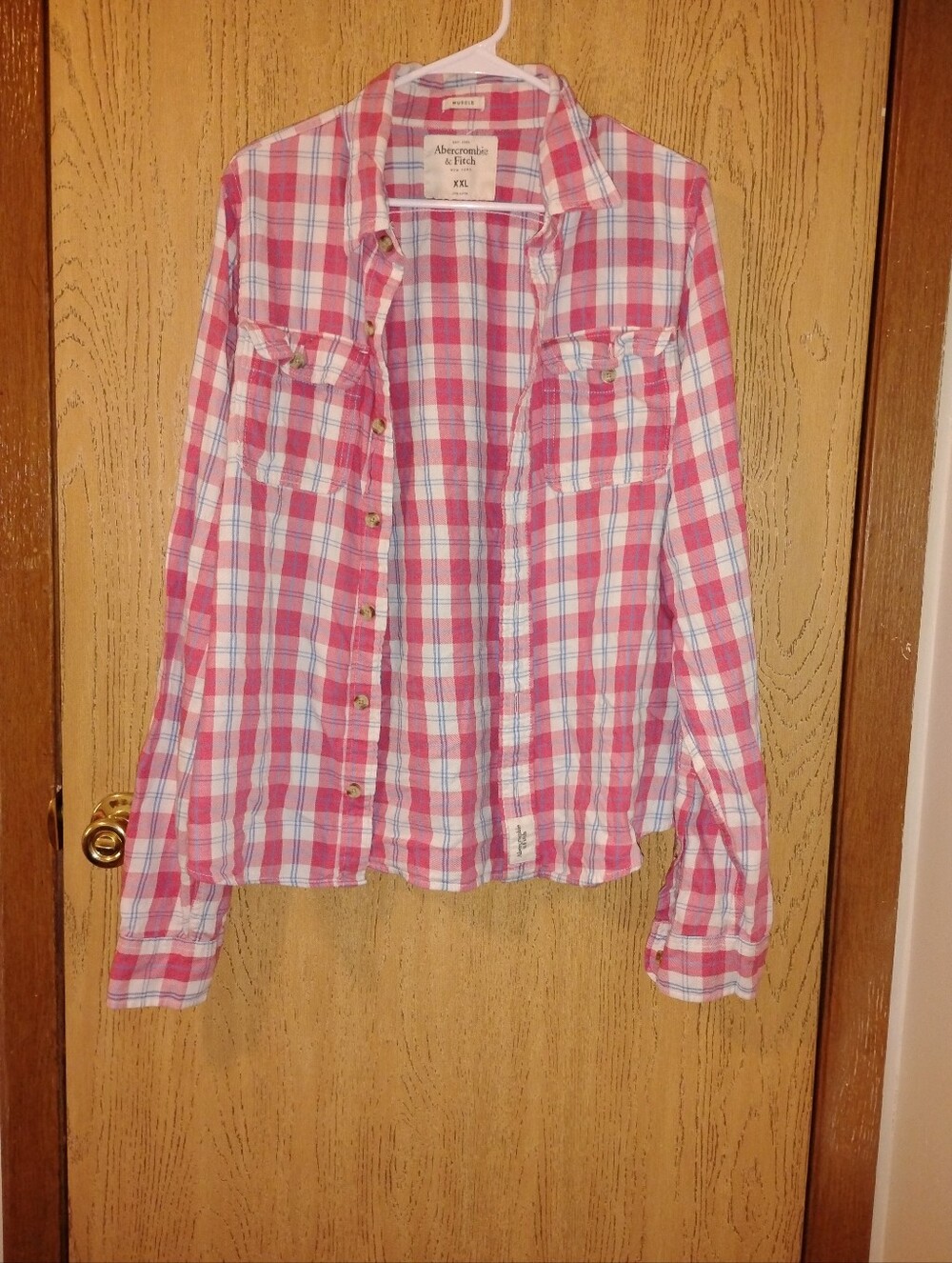 Abercrombie & Fitch Men's Pink & Blue Plaid Long Sleeve Button-Down Shirt (Muscl